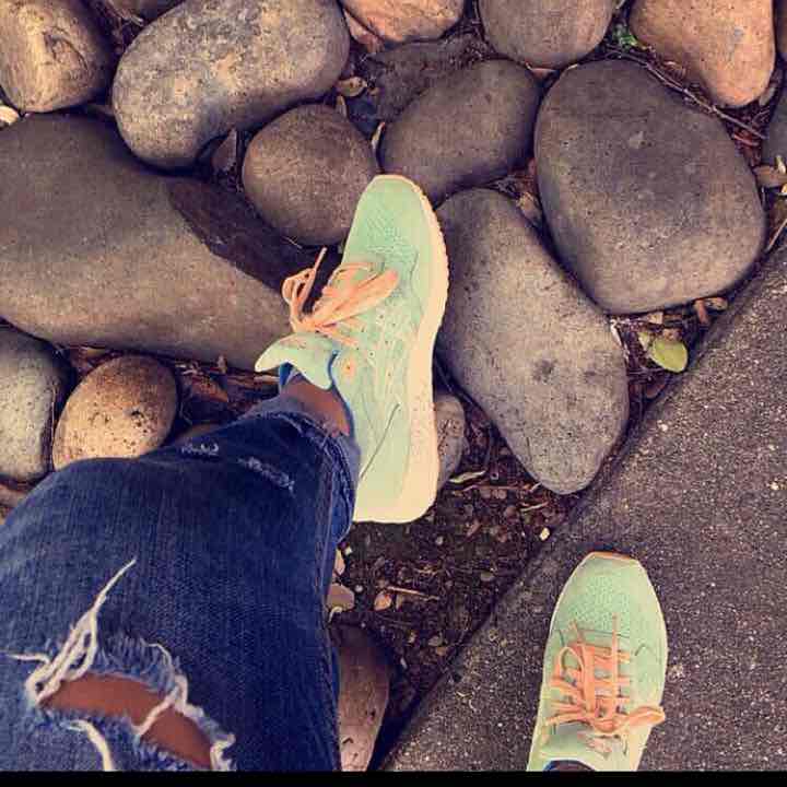 Easter pack smoke green asics