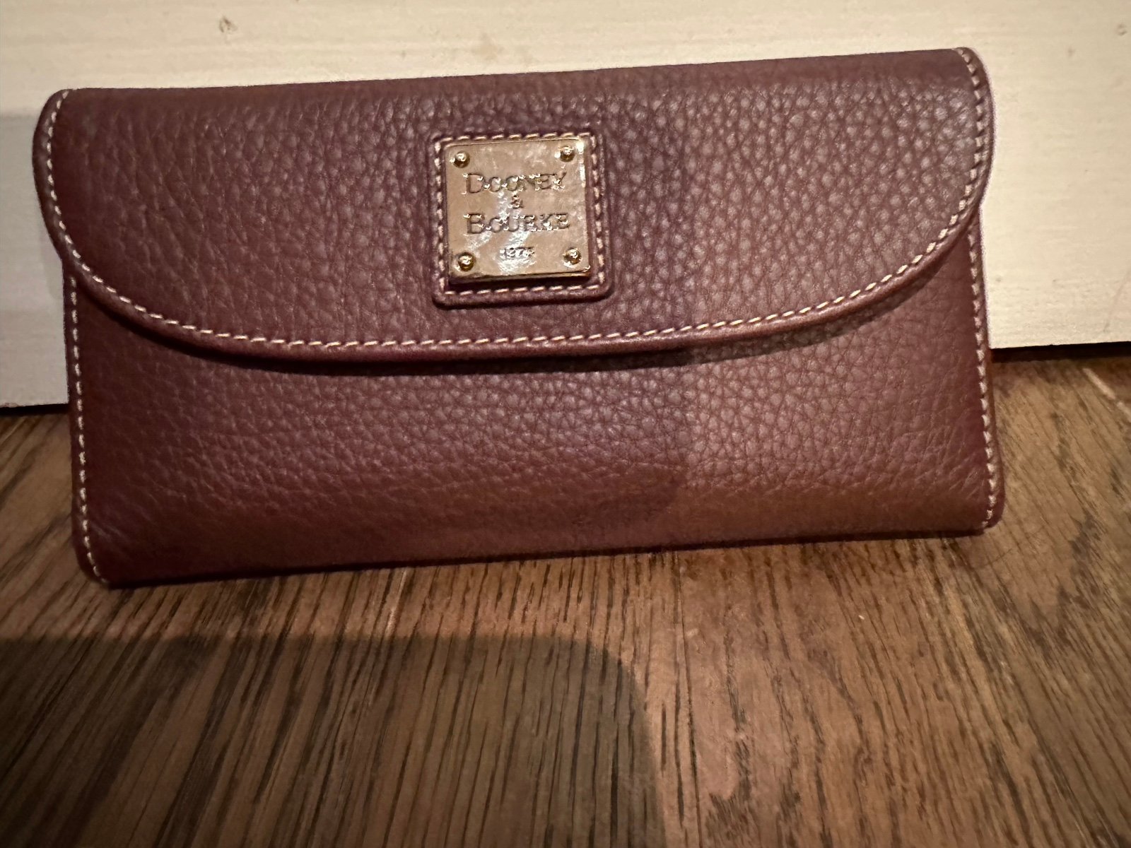 Dooney & Bourke Clutch Checkbook