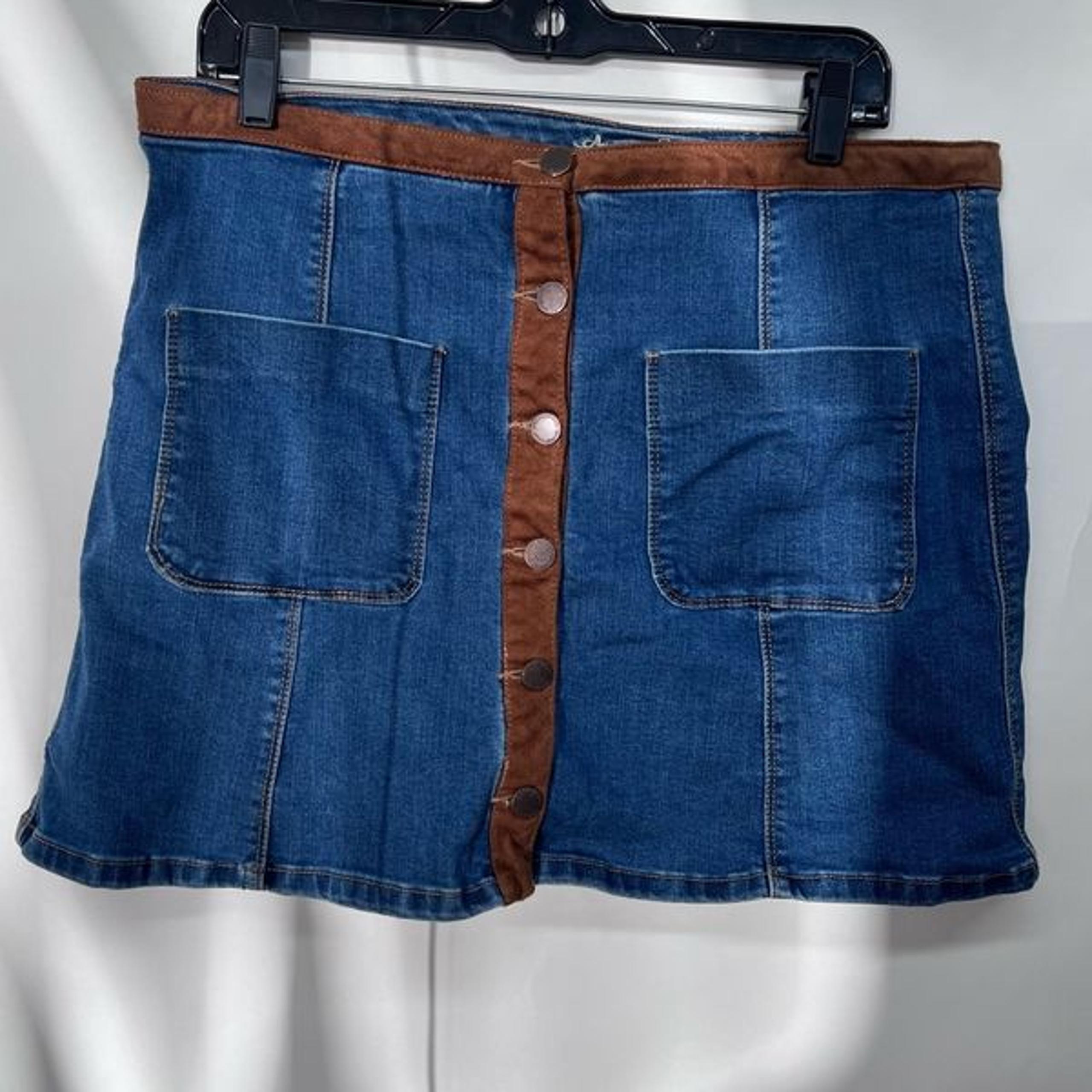 American Rag women’s denim skirt size 13