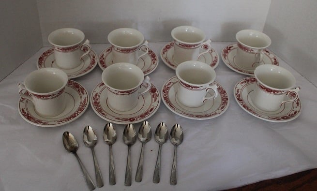 Vintage Set of 8 Demitasse Tea Cups and Saucers For Bonwit Teller Made in Italy