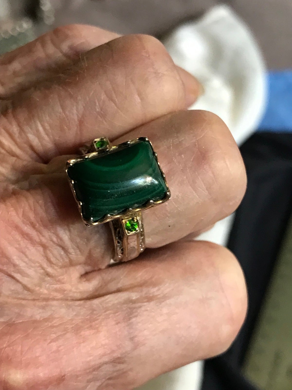 Malachite/Tsavorite Garnet Euroshank Ring