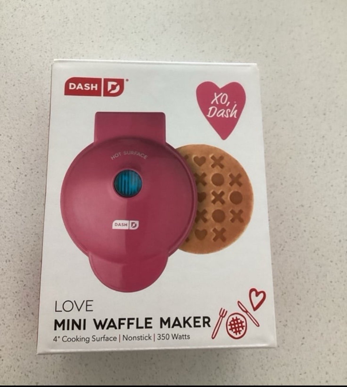 NEW VALENTINES LOVE MINI WAFFLE MAKER