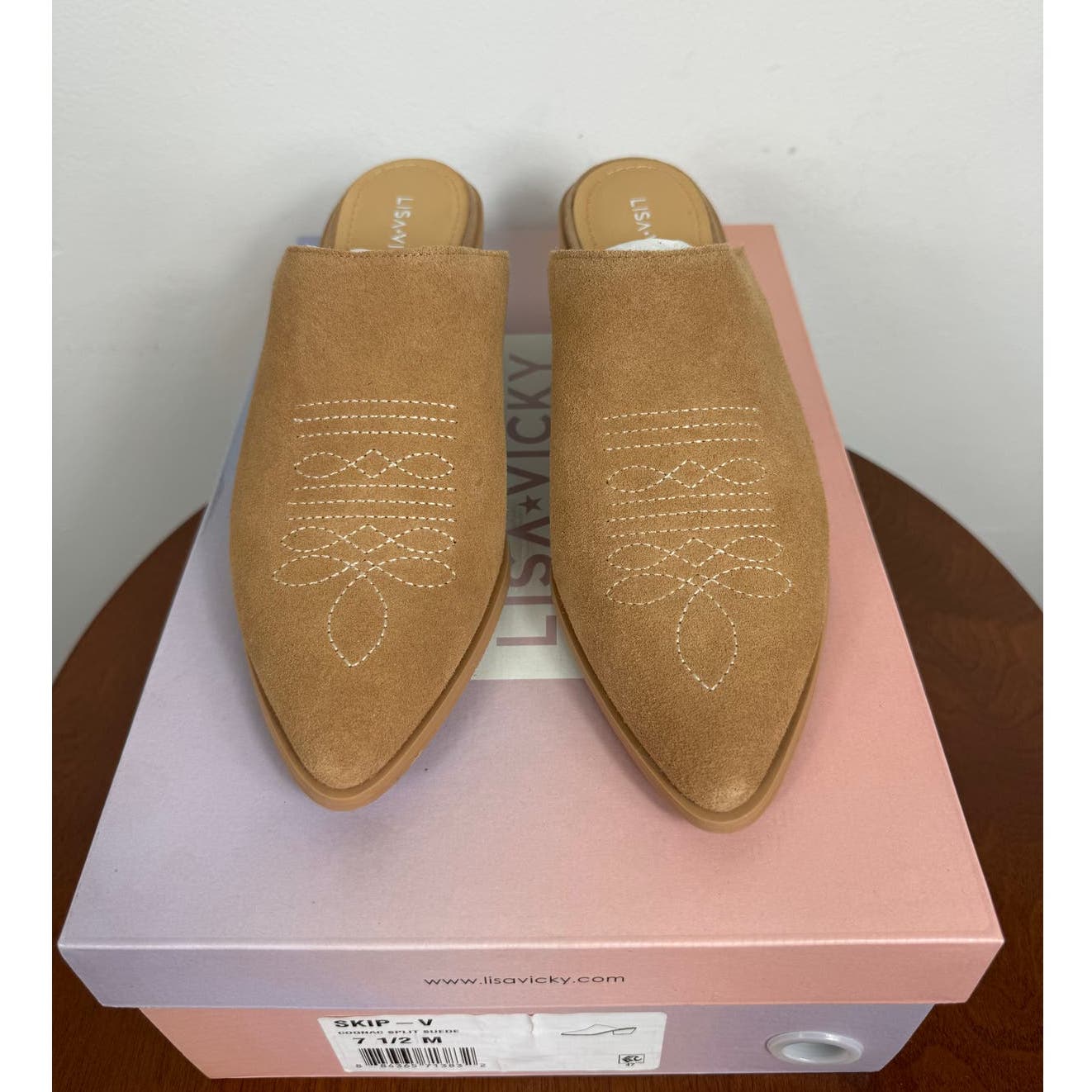 Lisa Vicky Skip Mule in Brown Suede Size 7.5
