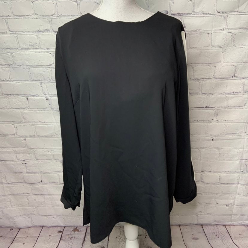 Chico's Black Label Top 16 NWT