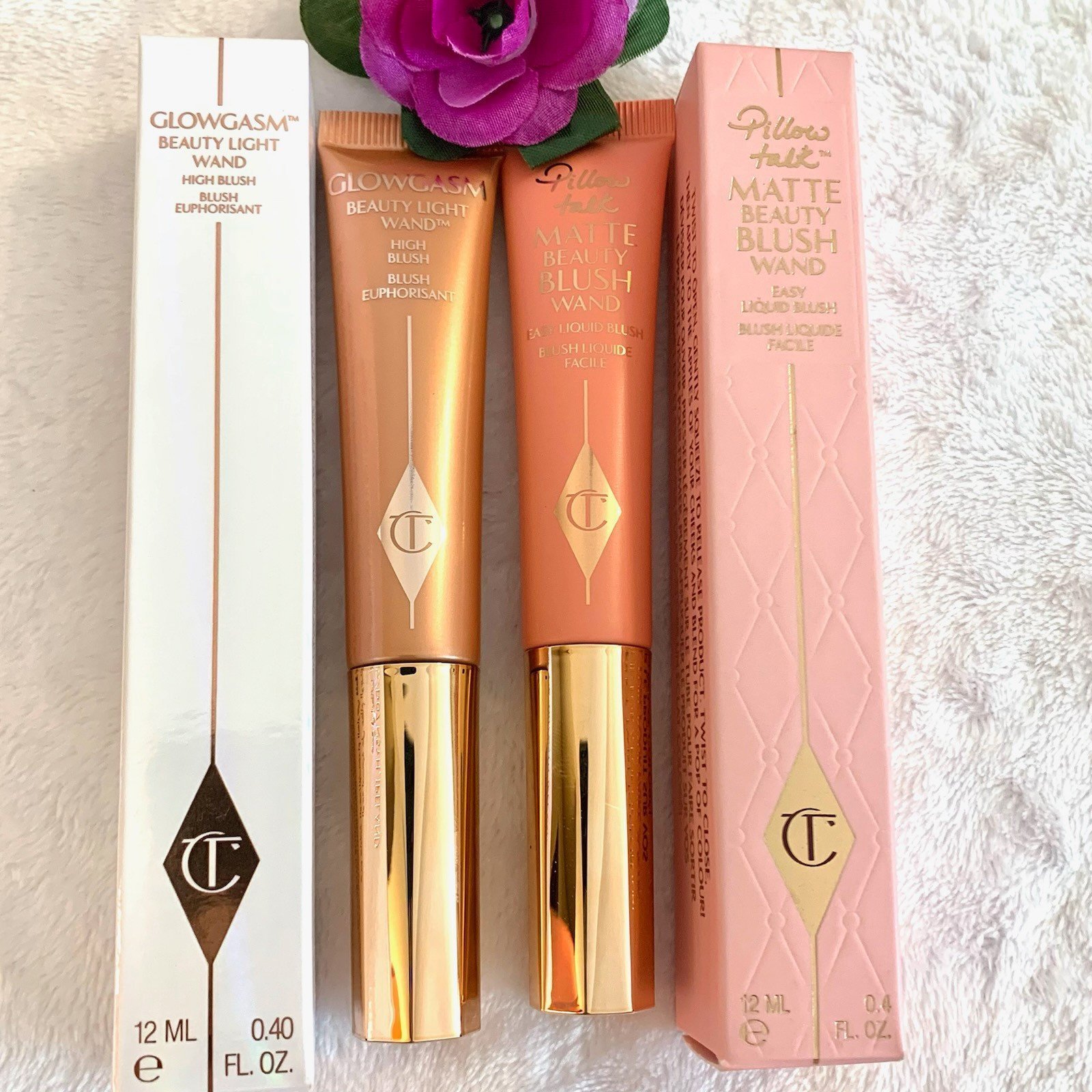 Charlotte Tilbury Beauty Highlighter Wands in PEACHGASM and Pillow Talk PINK POP