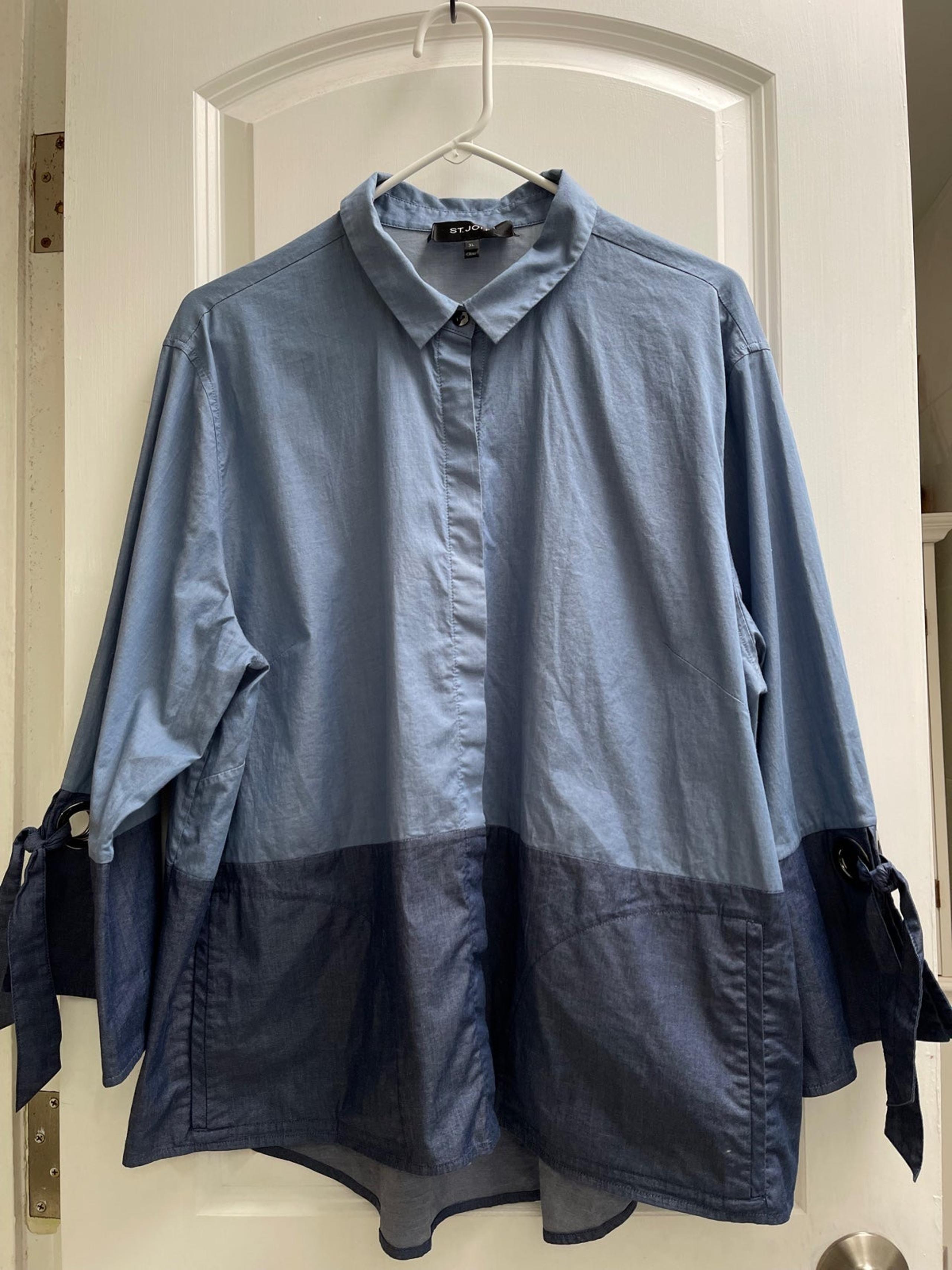 St. John Women Blue Long Sleeve Button-Down Shirt  XL