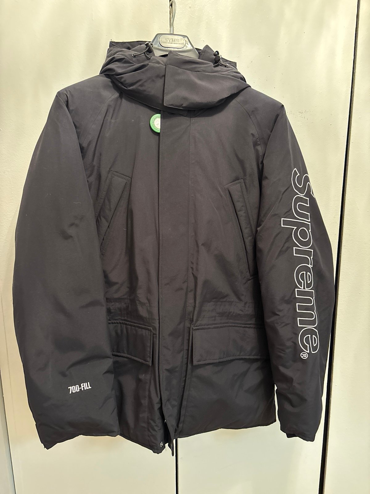 Supreme 700