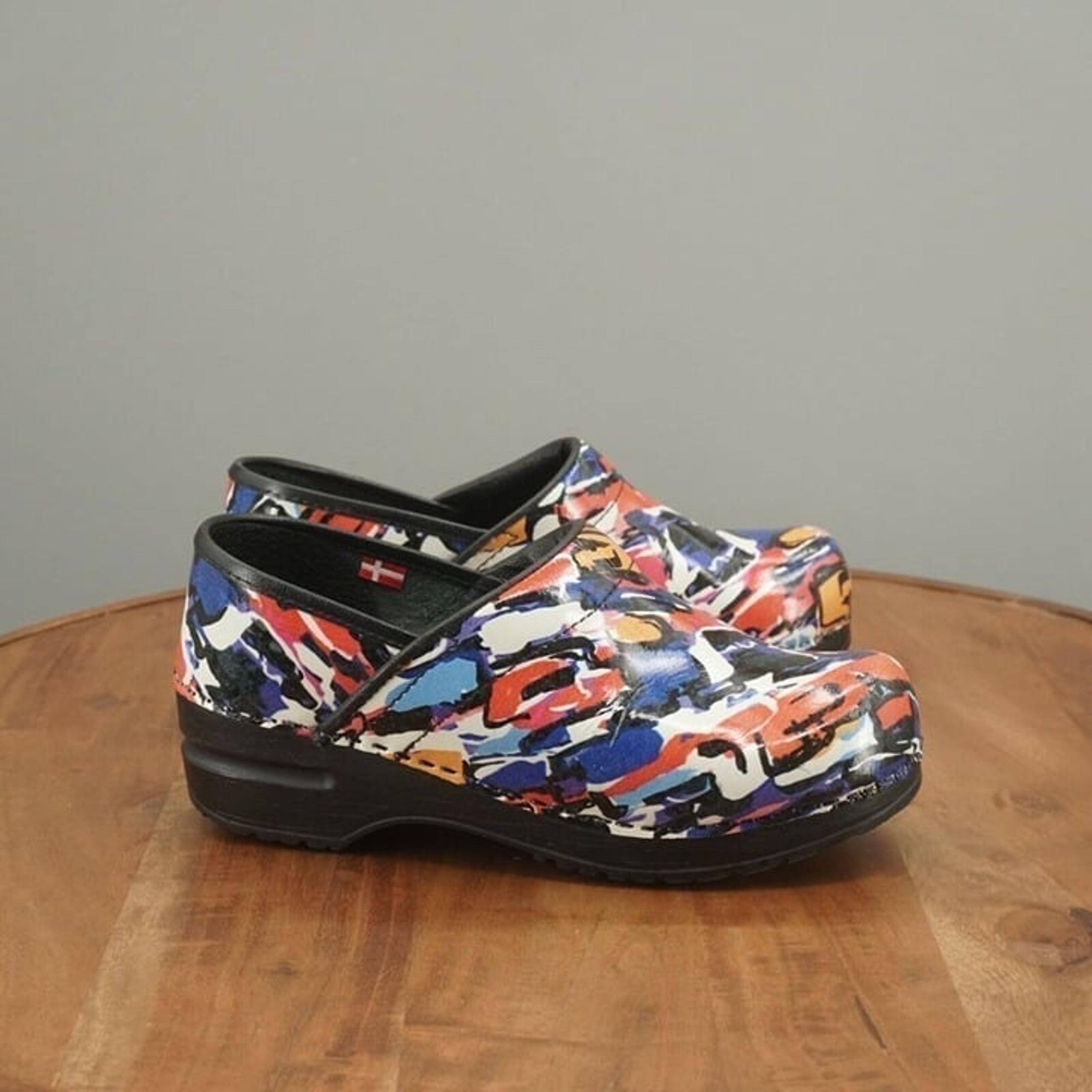 Sanita Womens Clogs Nursing Shoes Multicolor Abstract Patent Leather 37EU / 6 US