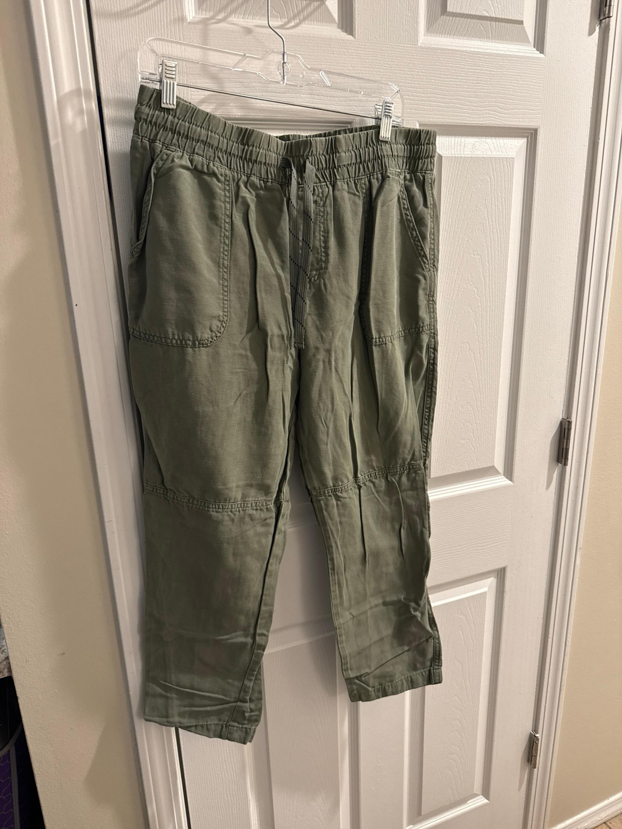 Maurices Women’s Capris Pants 12