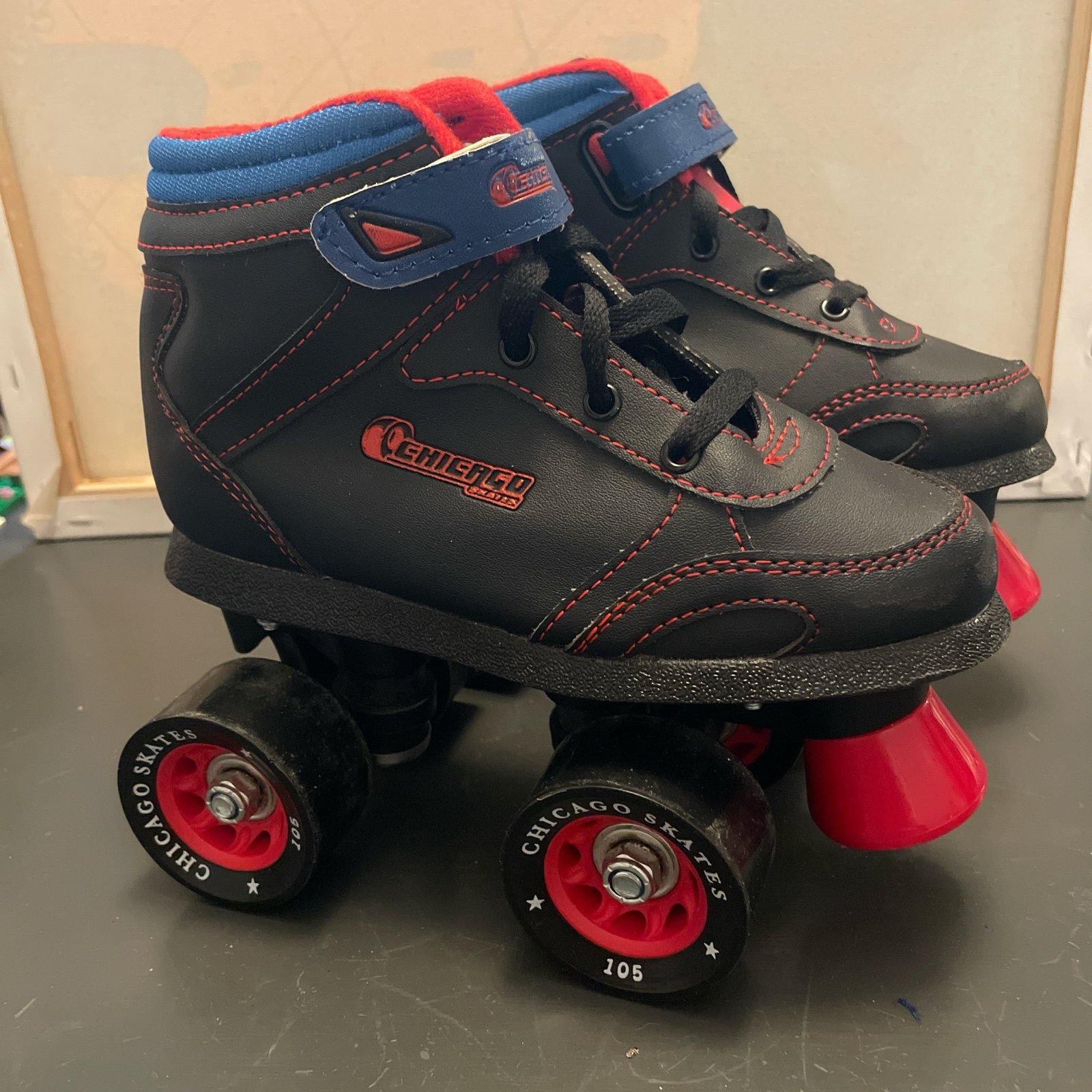 Chicago Skates Kids Boys Sidewalk Quad Rollerskates Black With Red Wheels Size 1