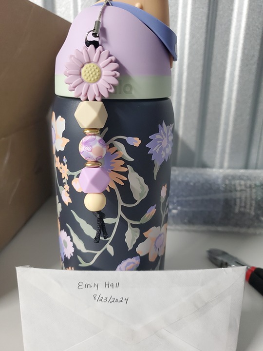 32oz owala Midnight Garden Urban outfitters exclusive
