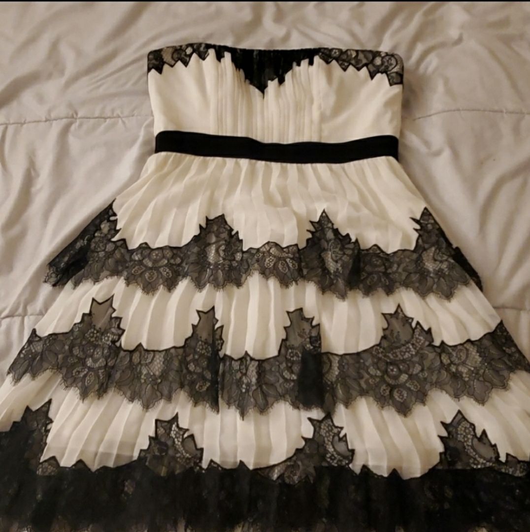 BCBG MAXAZRIA Dress