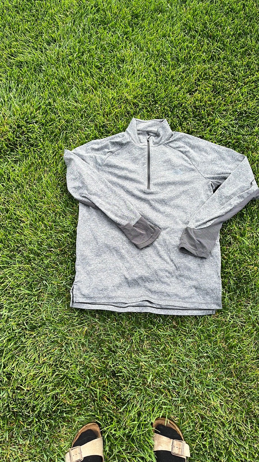 The North Face sweater size M