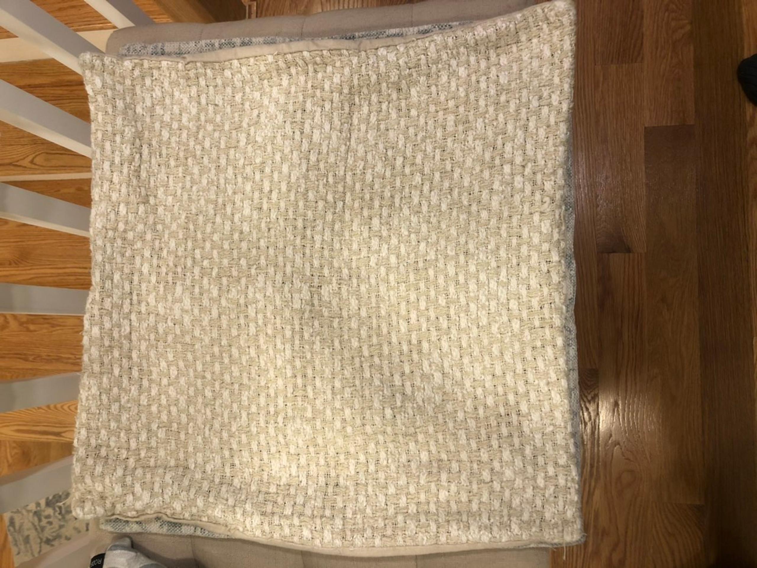 crate and barrel 23x23 pillow covers (2)