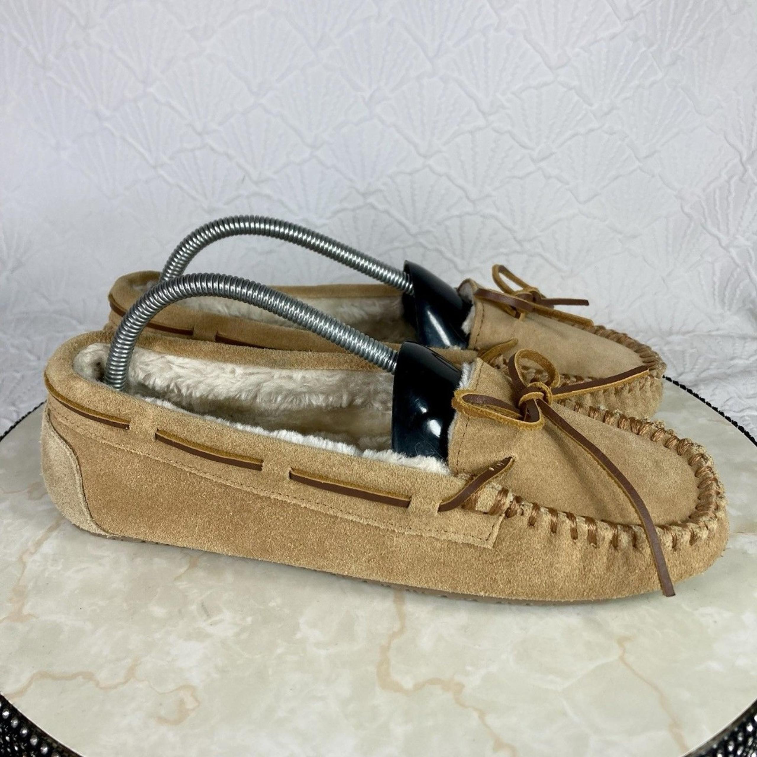 Minnetonka Faux Fur Lined Loafer Shoes Womens Sz 10 Beige Suede Slip On Moccasin