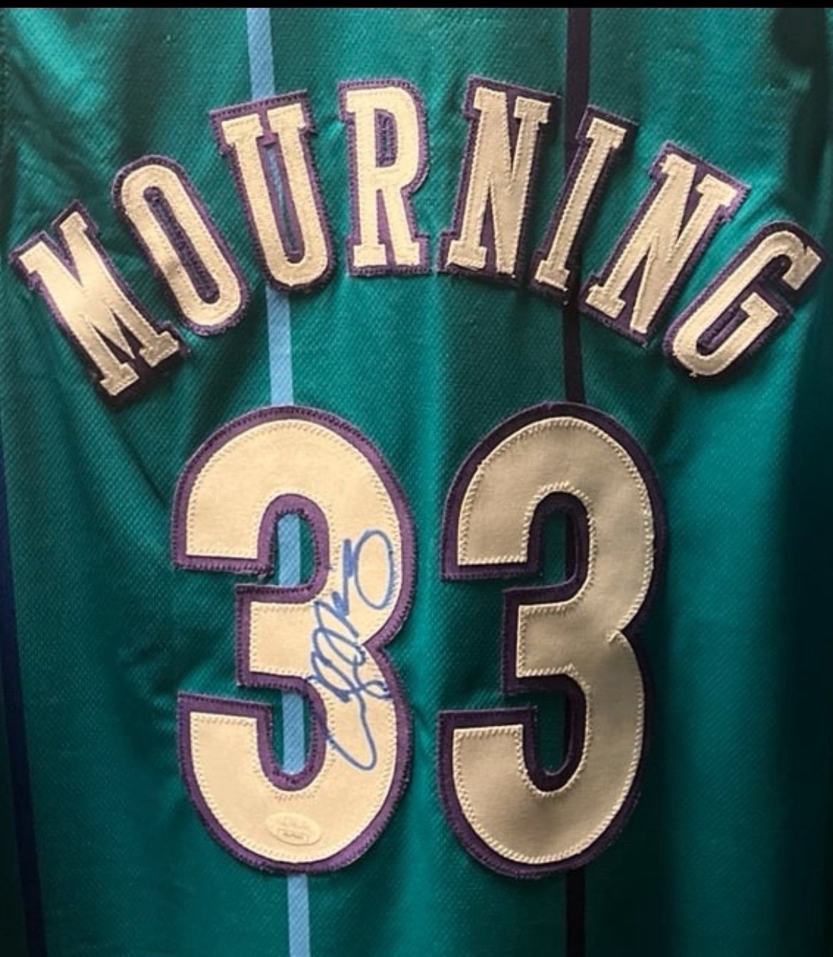 Authentic Alonzo Mourning XL Jersey Charlotte Hornets JSA