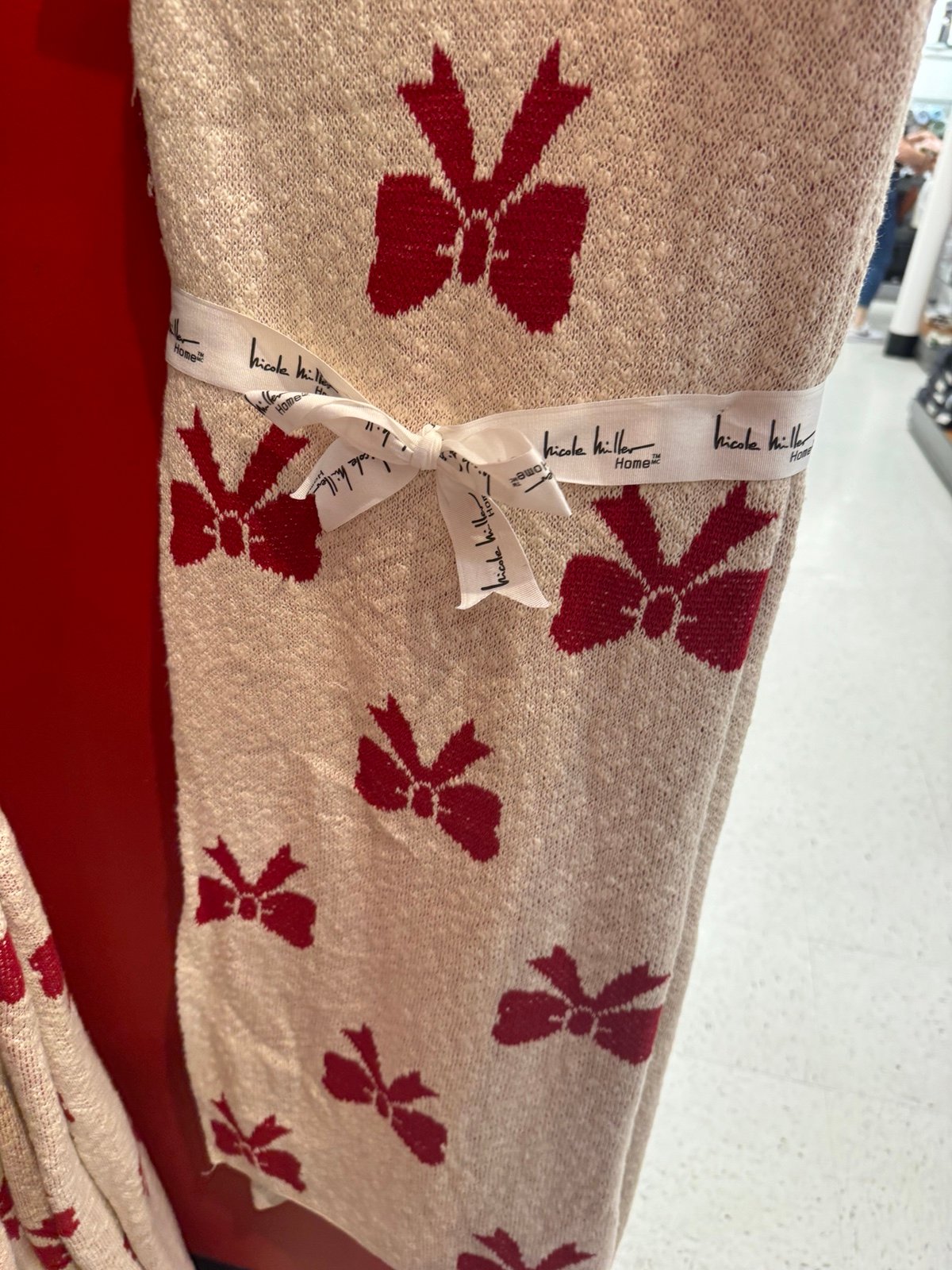 Nicole miller red bow throw