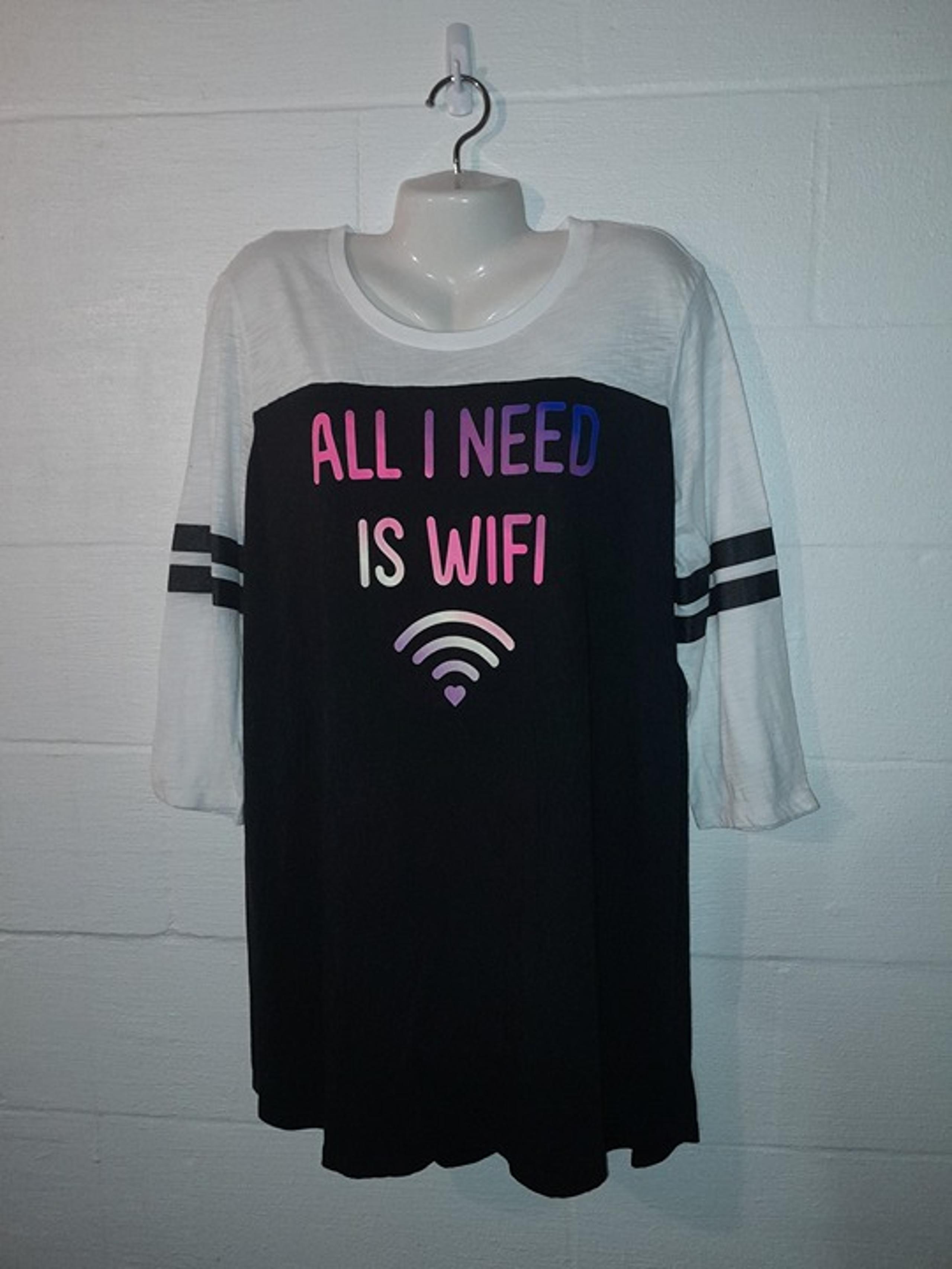 NOBO No Boundaries Women's XL Baseball Sleep Shirt "All I Need is Wifi"