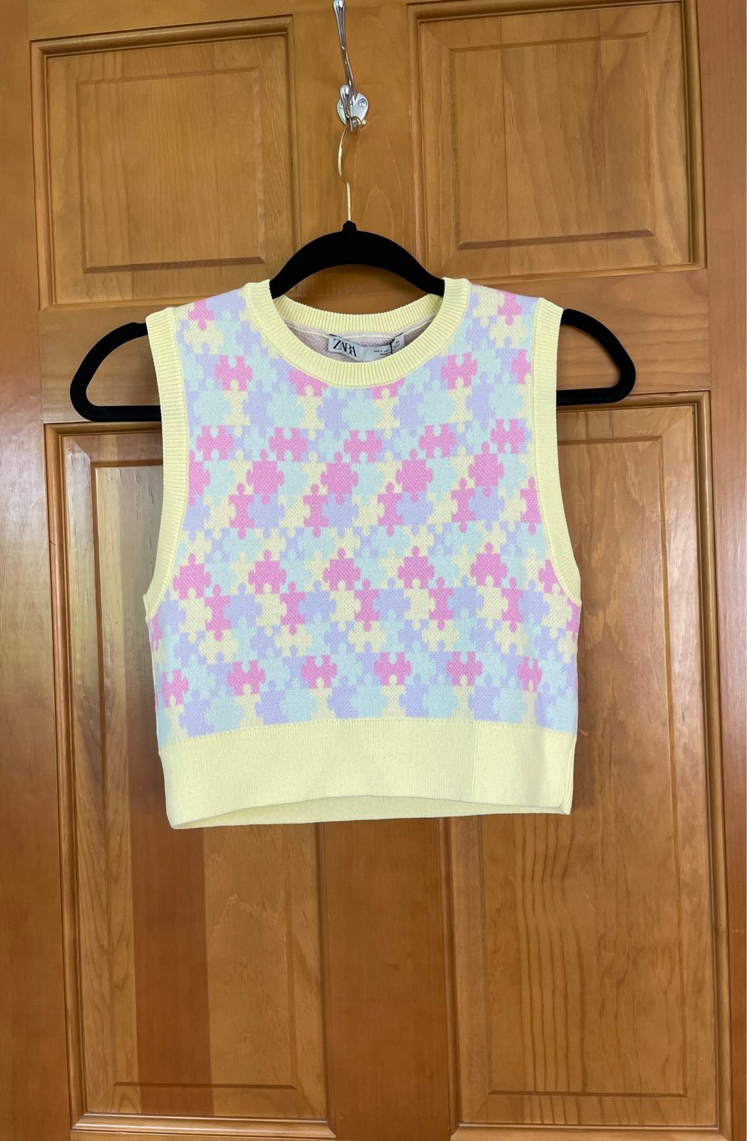 pink sweater vest zara