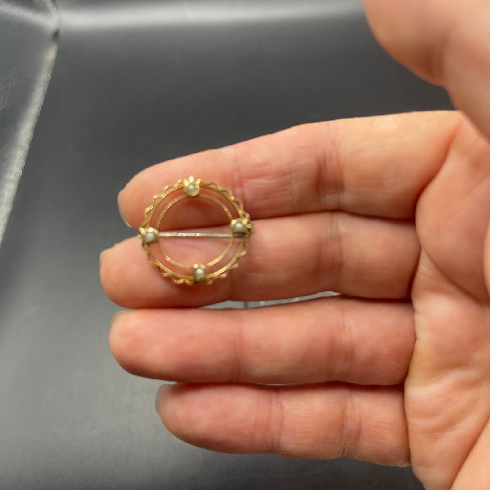 Brooch Victorian with seed pearls 14 K 081023aAIZCG