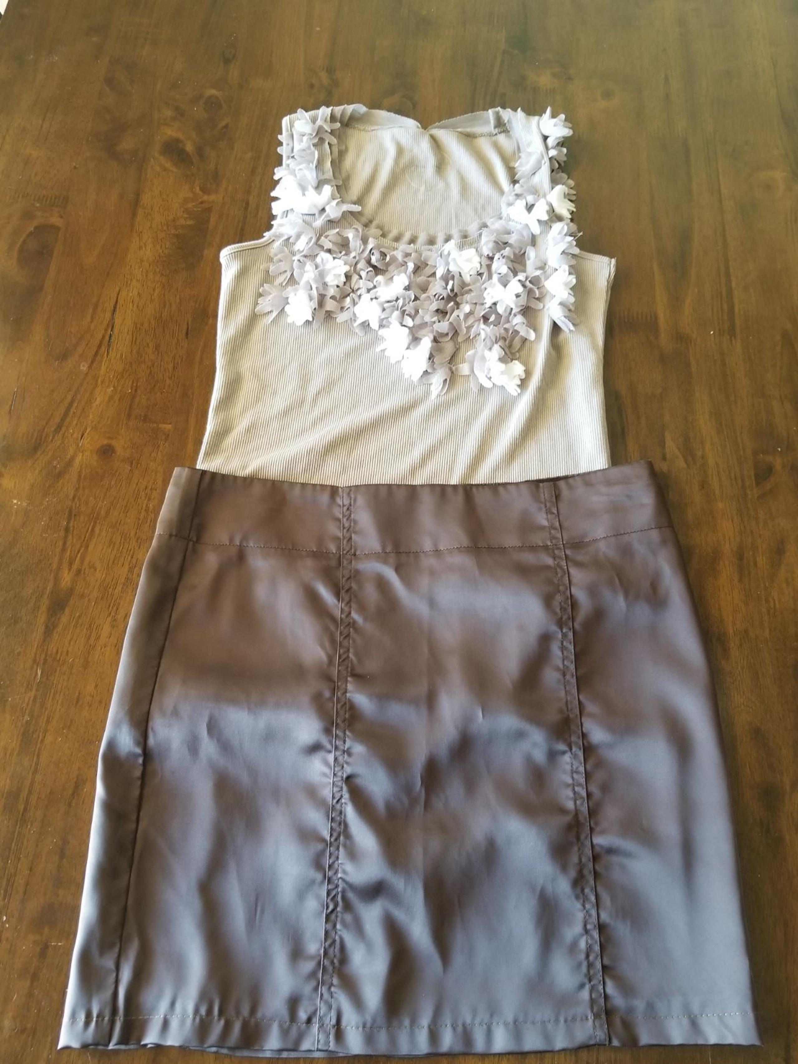 Blause And Skirt Set