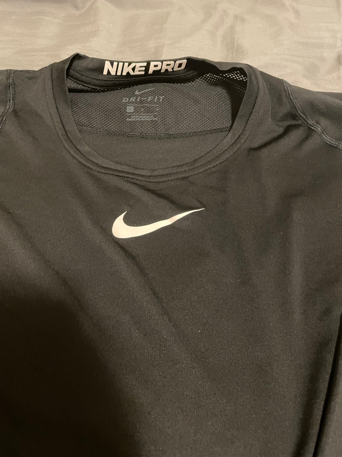 Nike pro LS shirt