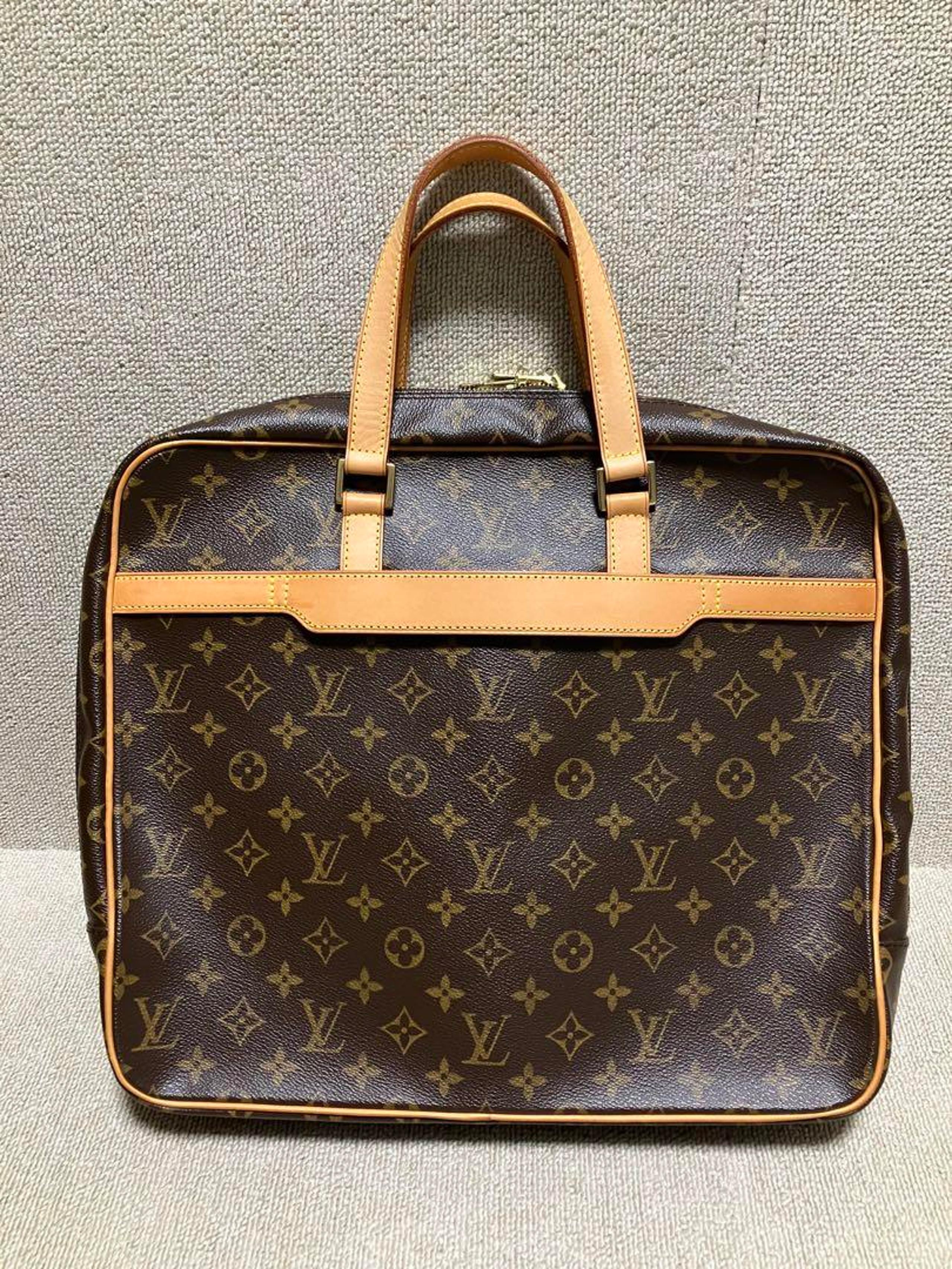 Louis Vuitton Porte-Documents Pegasus
