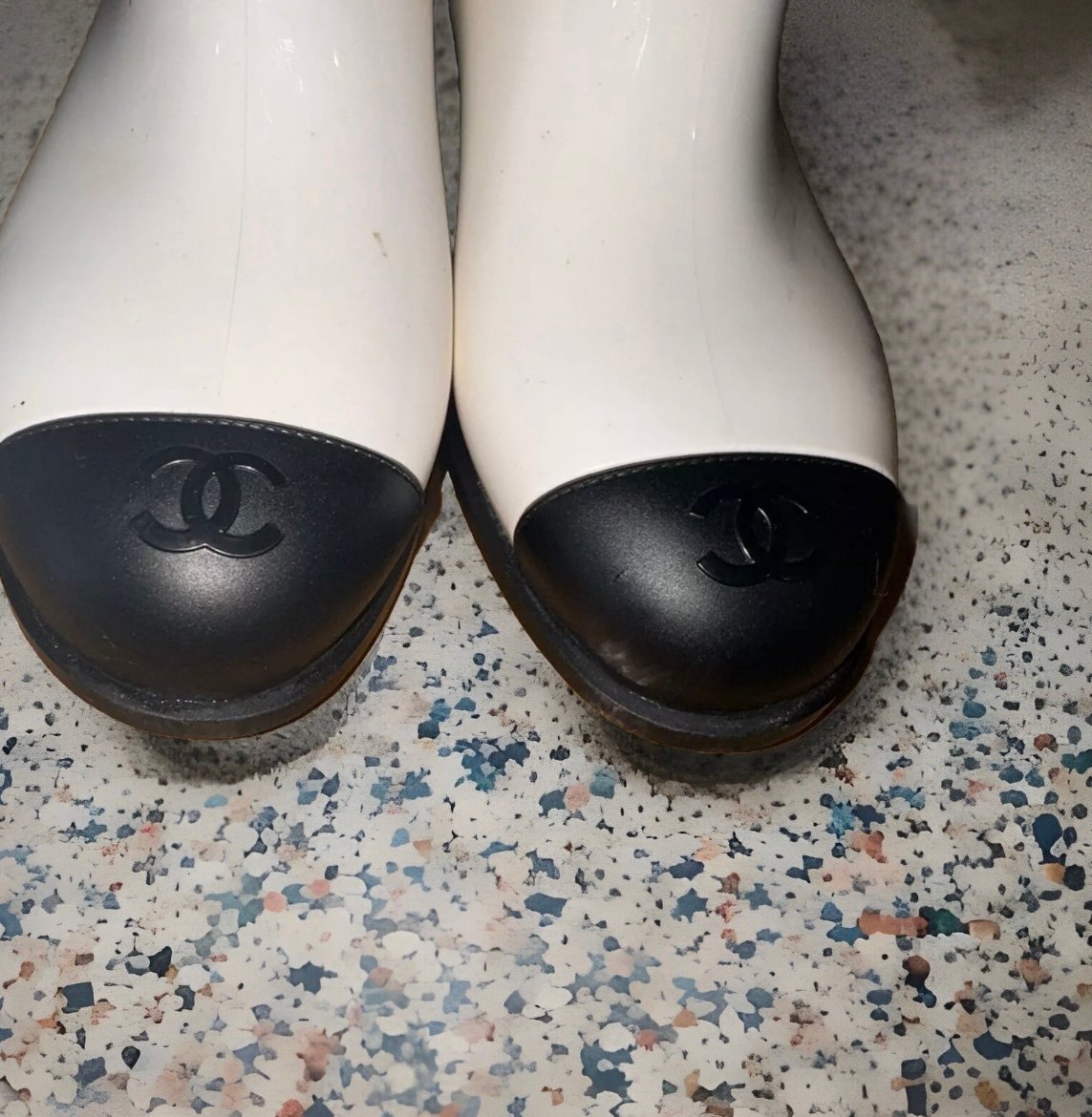 Chanel CREAM Rubber CC Logo Low Top Short Rain Boots 36