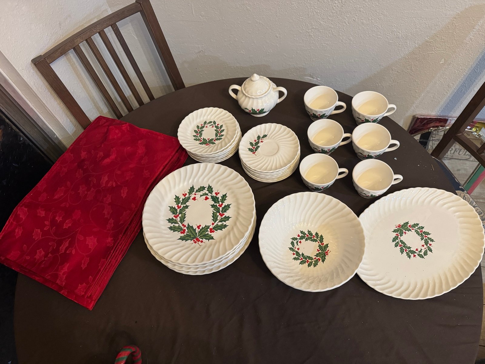 SCIO Japan “Holly Berry” vintage holiday china set