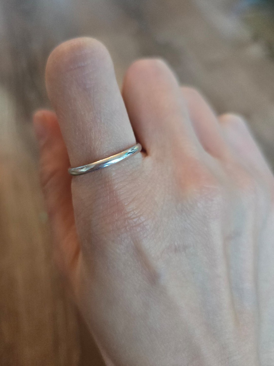 White gold band ring 14kt
