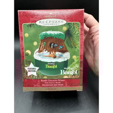 HALLMARK Keepsake BAMBI DISCOVERS WINTER Walt Disney CHRISTMAS ORNAMENT New -21D