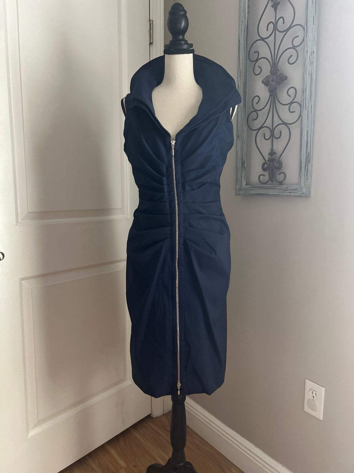 Joseph Ribkoff Fitted Bodycon Pencil Dress Zip Front Ruched Wired Collar Blue 6