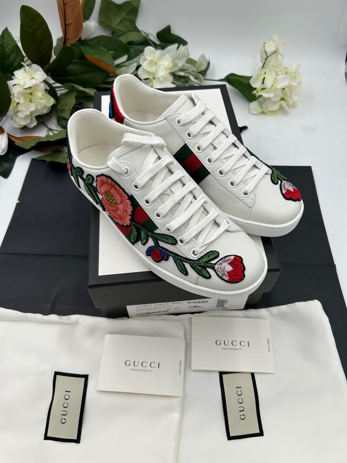 gucci floral fashion sneakers