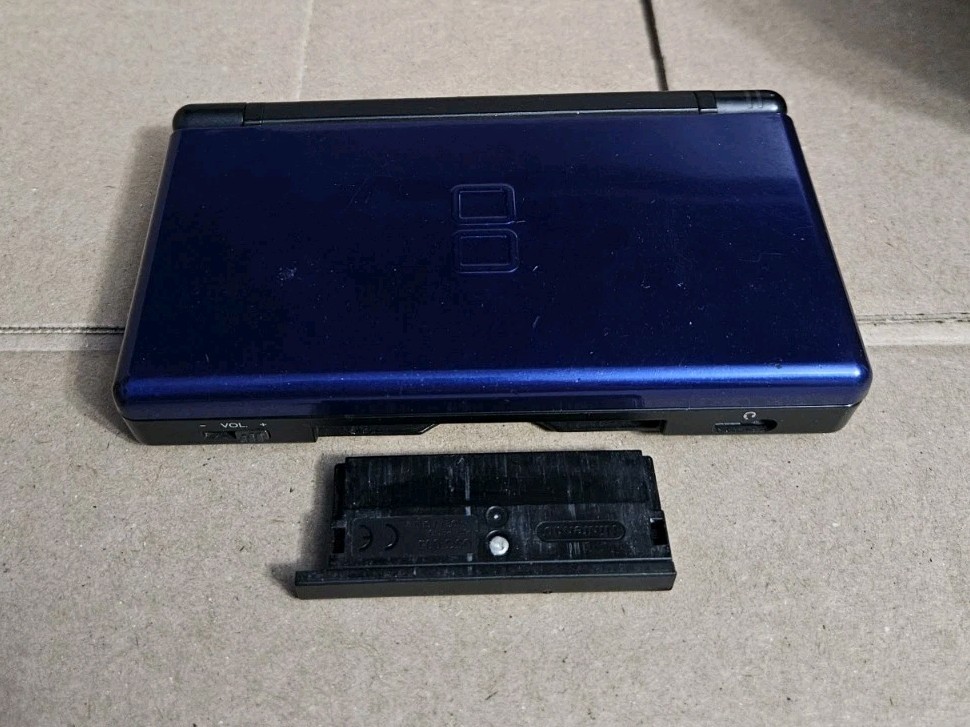 Nintendo DS Lite - Blue/Black - 15