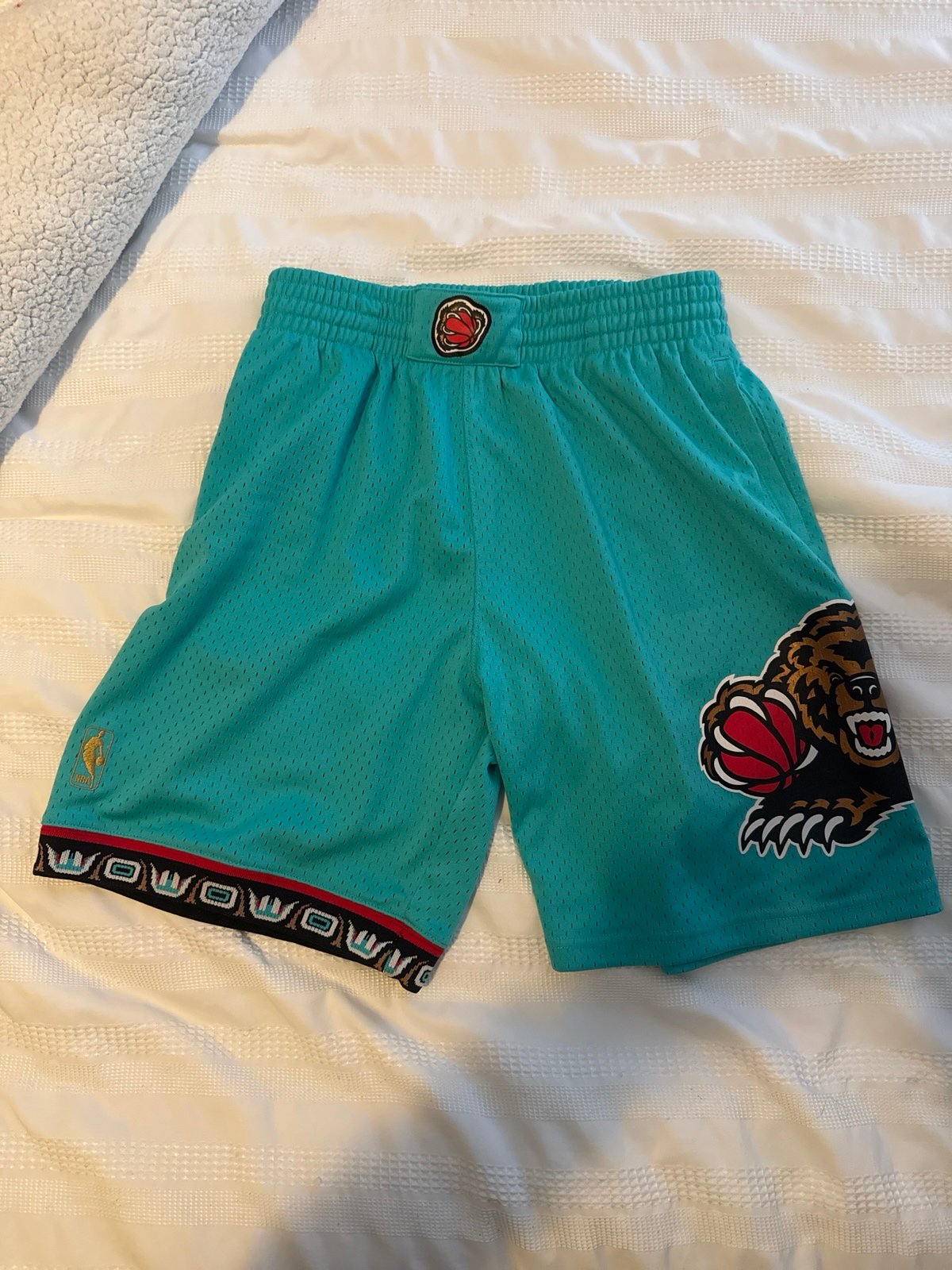 Mitchell Ness Vancouver Grizzlies swingman shorts