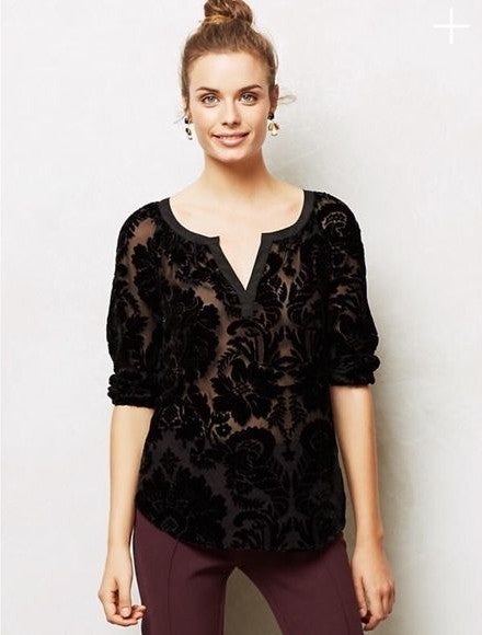 128 Anthro meadow rue black velvet Top small