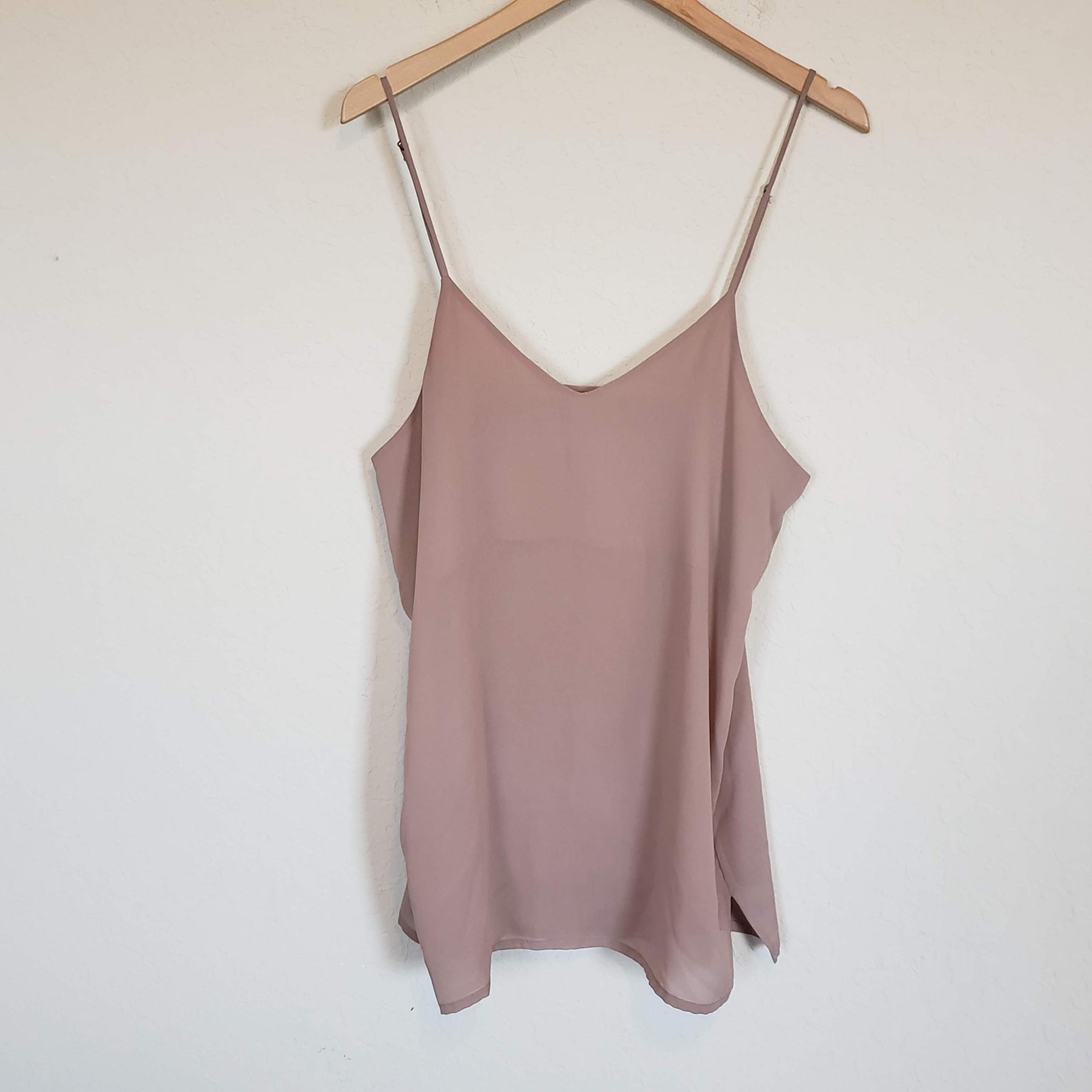Show me Your Mumu v neck camisole tunic