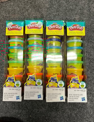 play doh party pack set of 10 - 4 packs included - 40 play dohs in total