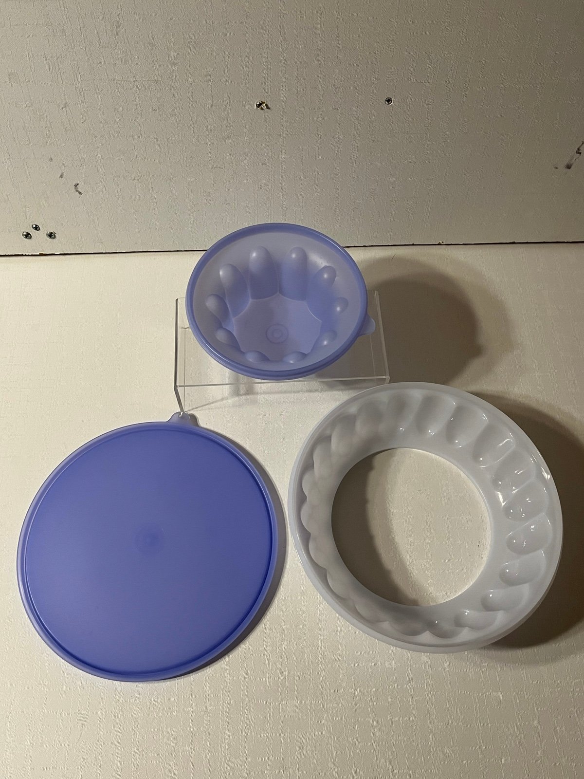 Vintage Tupperware Jello Mold 3 Piece Ice Ring RARE Purple 1202 NEW.
