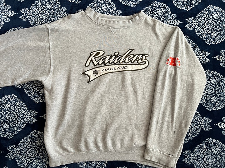 Vintage 1990s Oakland Raiders Logo Athletic Crewneck Large Gray NFL Las Vegas
