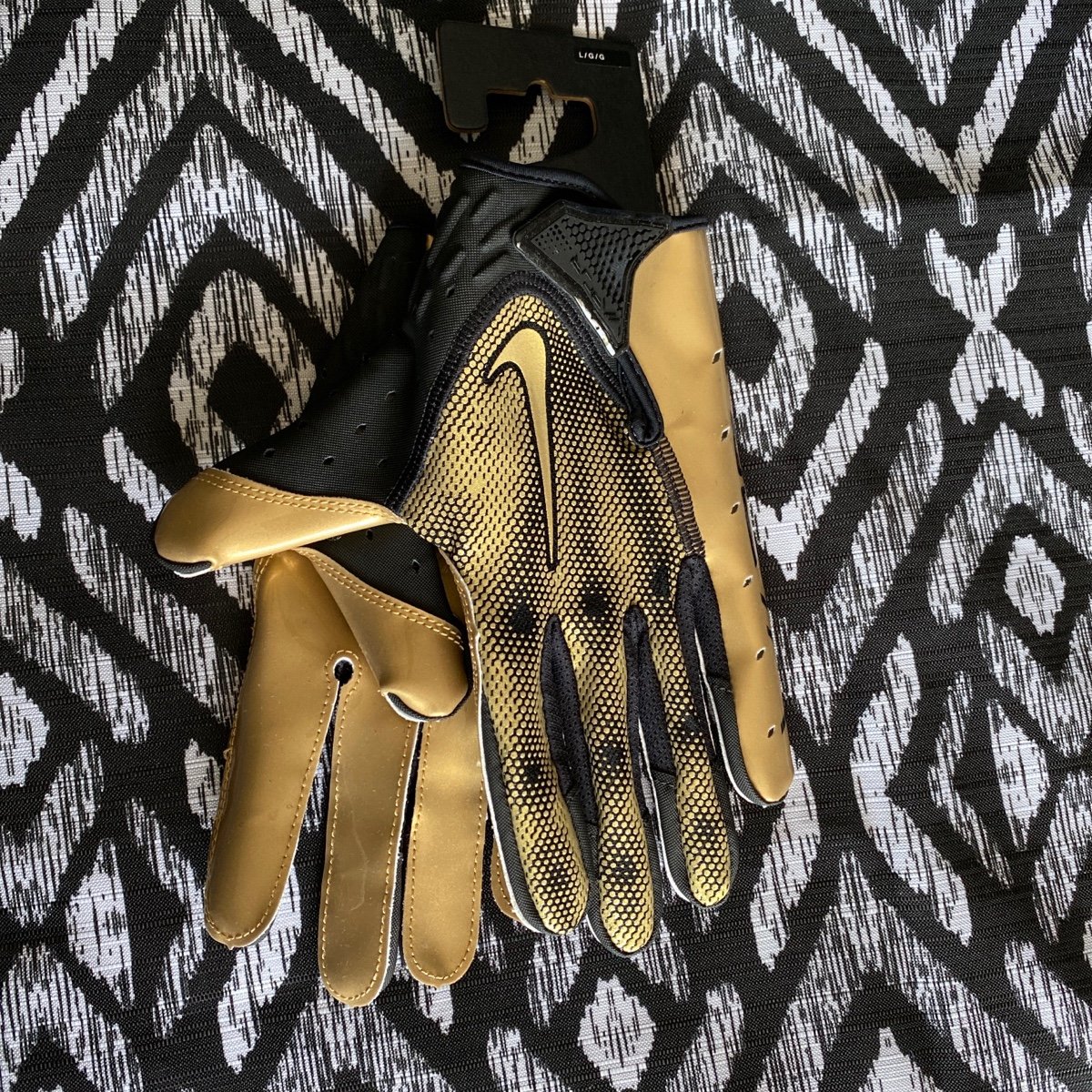 Nike Vapor Jet 7.0 Football Gloves (1 Pair Men’s Size L