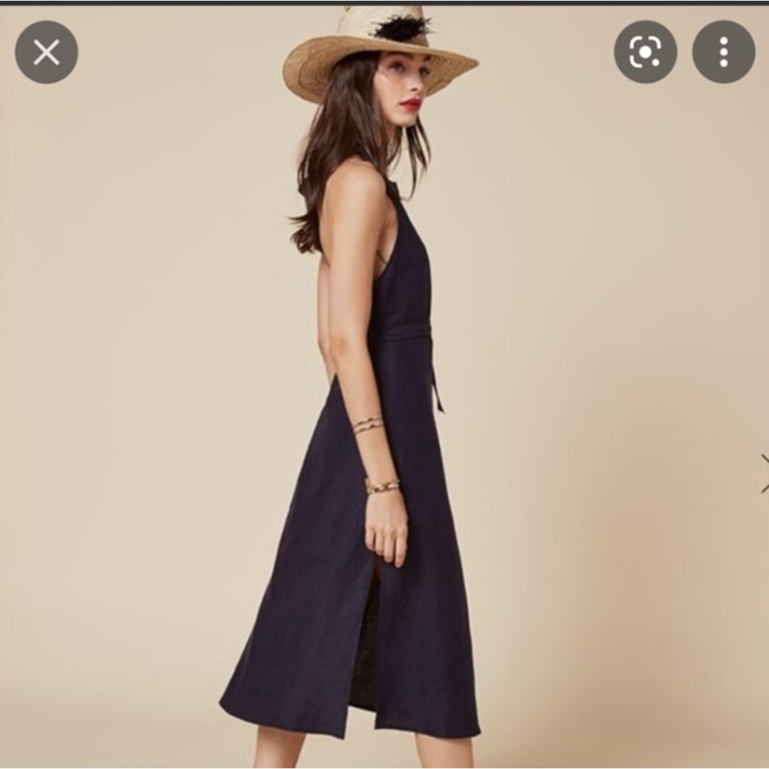 Reformation Essie dress  Color Navy Size XS wrap dress