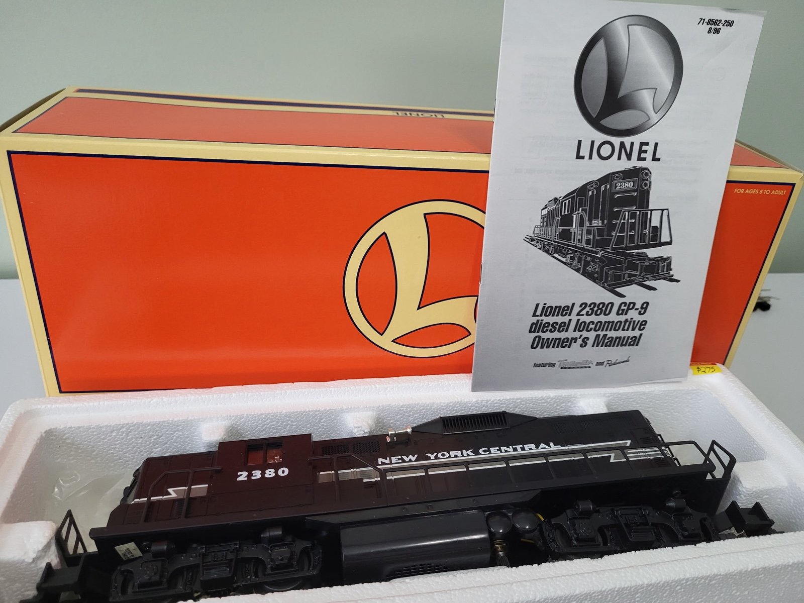 Lionel 2380 NYC GP-9