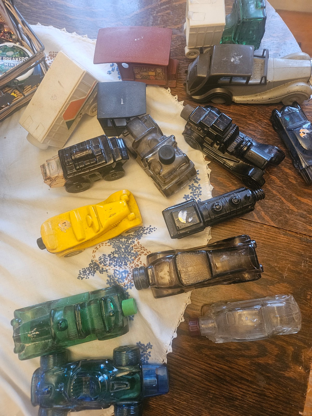Vintage avon collectible car lot