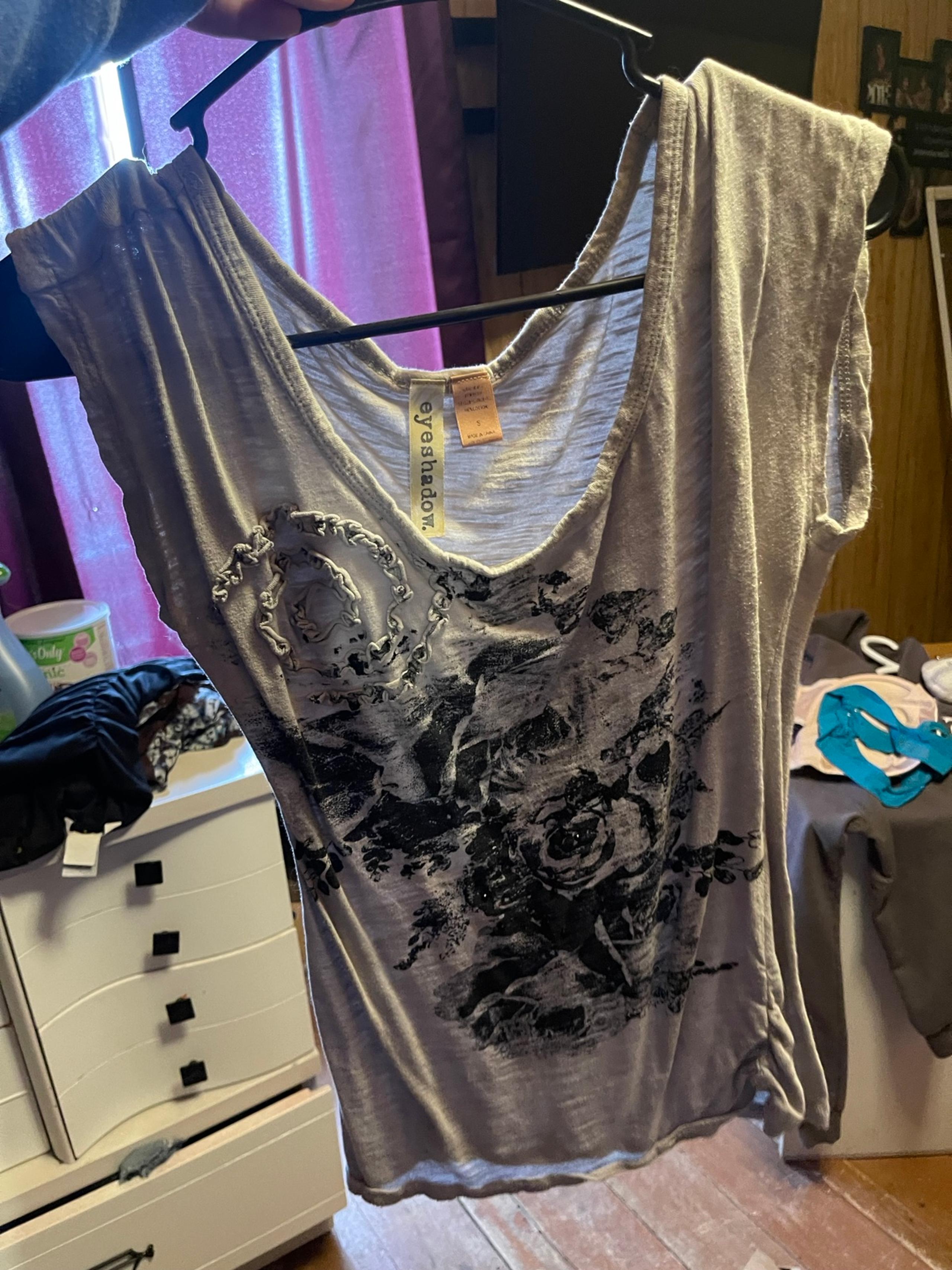 Eyeshadow t-shirt