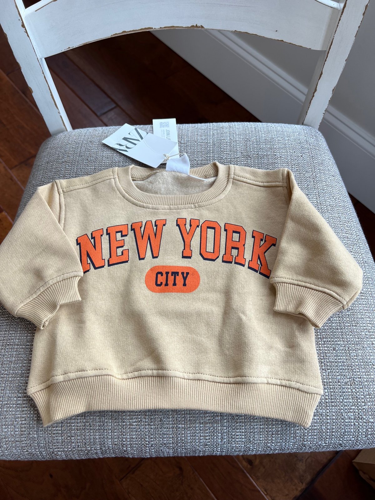 New Zara Text Print Sweatshirt