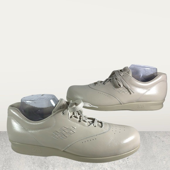 SAS Women’s Size 11.5S (AAA) Beige (Bone) Leather Shoes NWT
