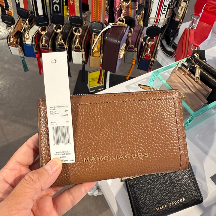 Marc Jacobs 4P4SMP025S01 Slim Bifold Wallet