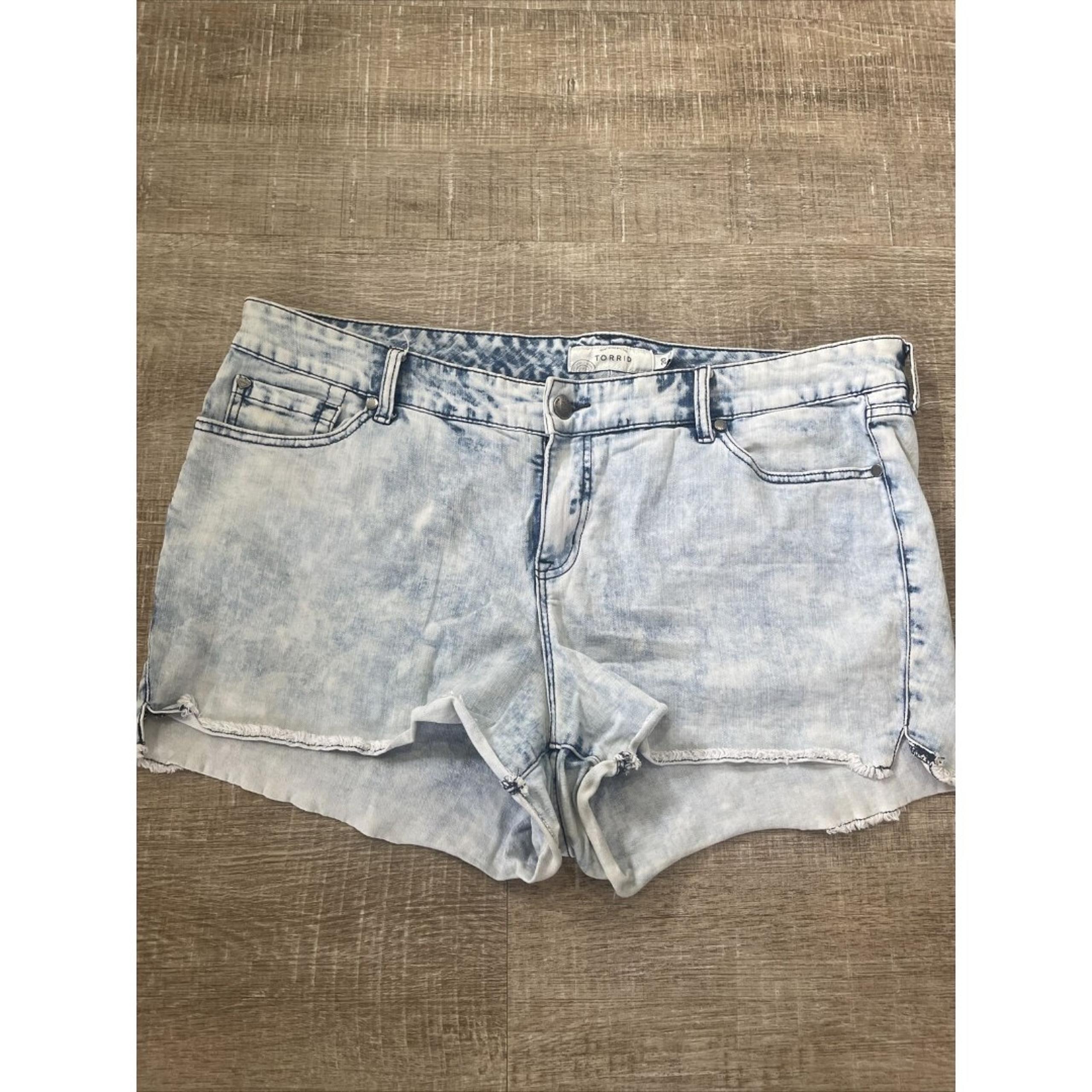 Torrid High Rise Cut-Off Jean Short Womens Plus Sz 20 Blue Light Wash Stretch