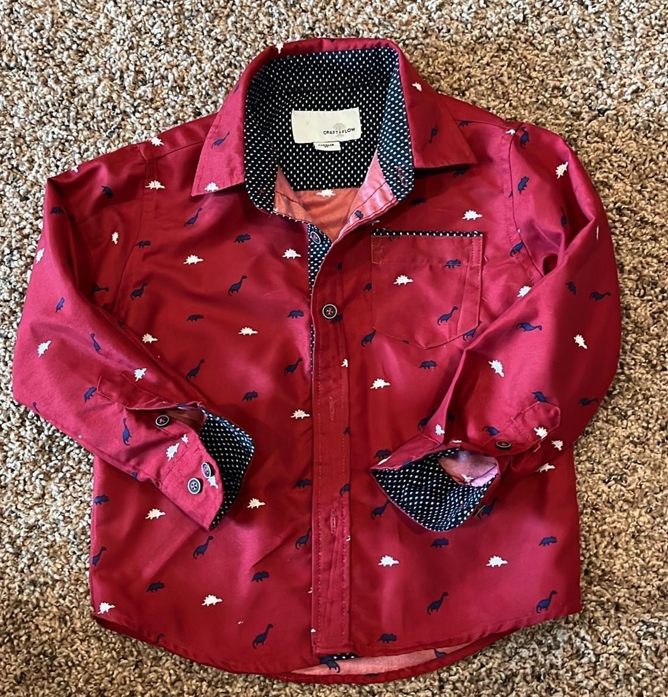 NWOT Craft+Flow size 3T Maroon with Dinosaurs - Craft + Flow